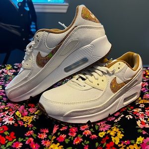 Nike Special Edition Air Max 90s may 2021 NWOT
